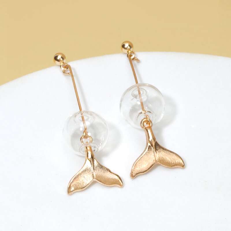 

Fish Tail Drop Earrings, Gold