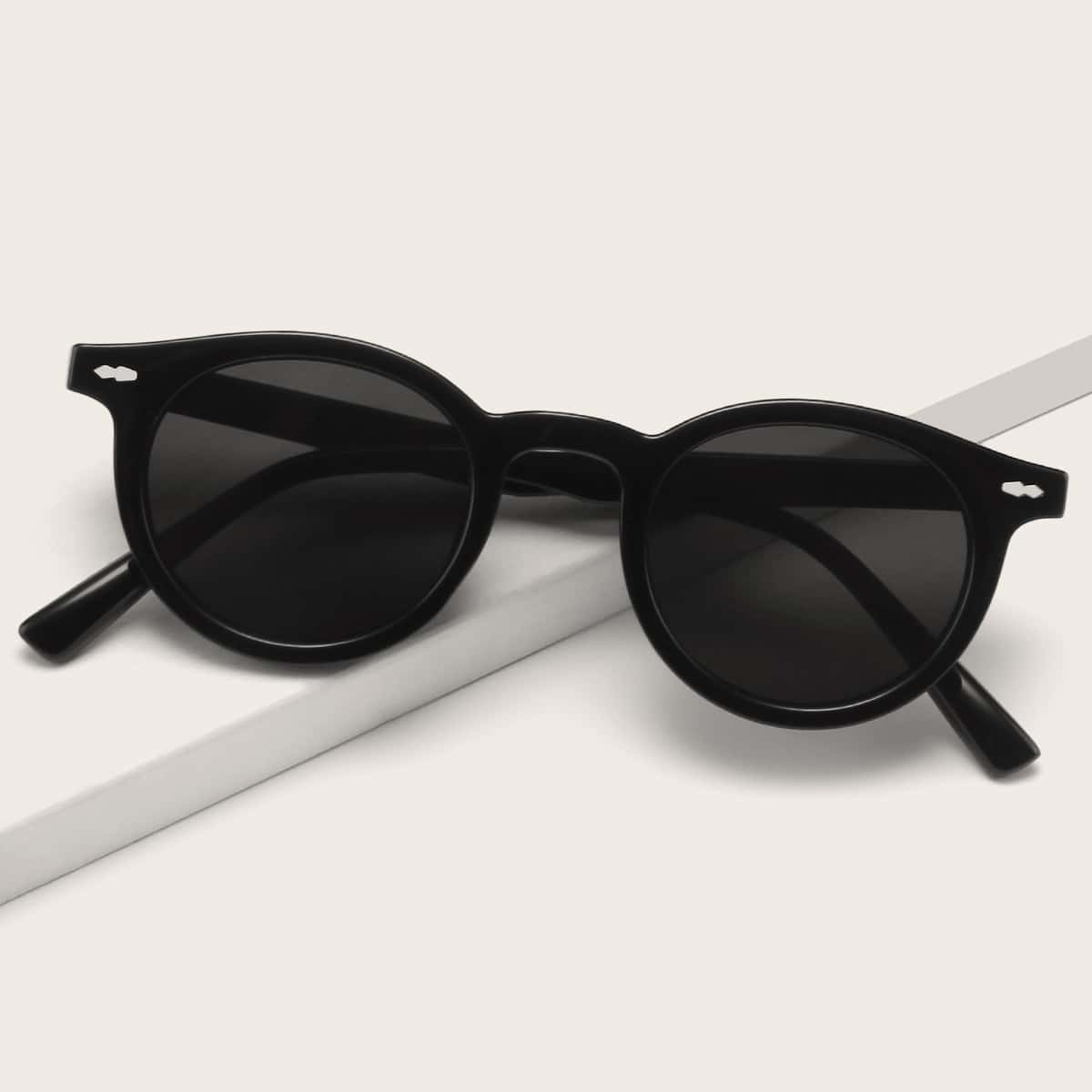 

Round Frame Sunglasses, Black