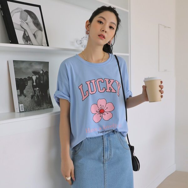 

Flower And Slogan Graphic Tee, Baby blue