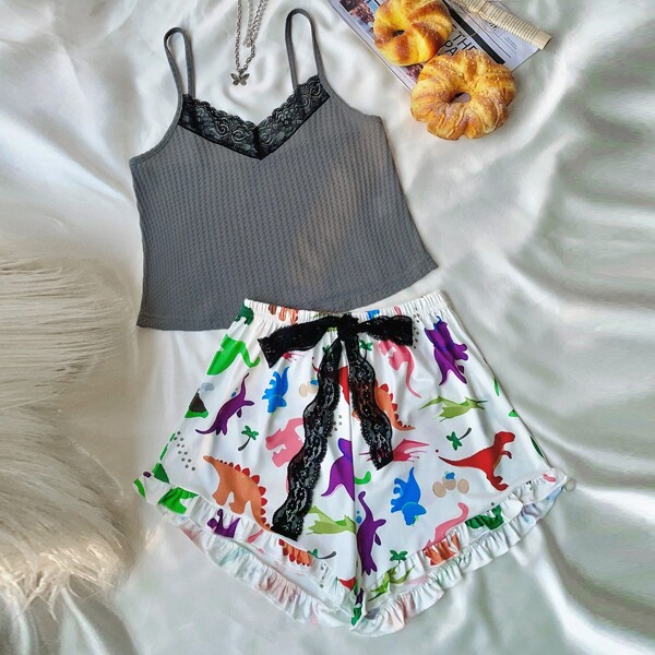 

Dinosaur Print Contrast Lace Cami Pajama Set, Multicolor