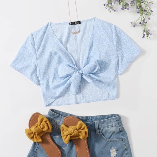 

Tie Front Allover Plants Top, Baby blue