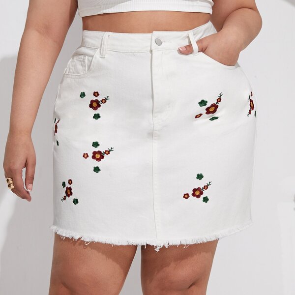 

Plus High Waist Floral Embroidery Denim Skirt, White