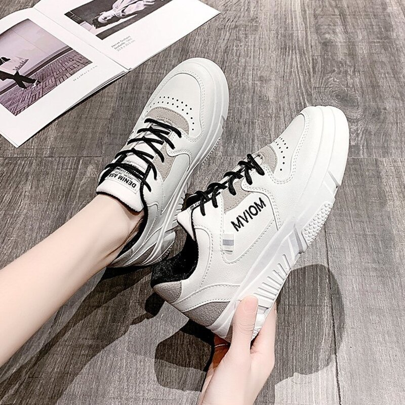 

Lace-up Front Skate Shoes, White