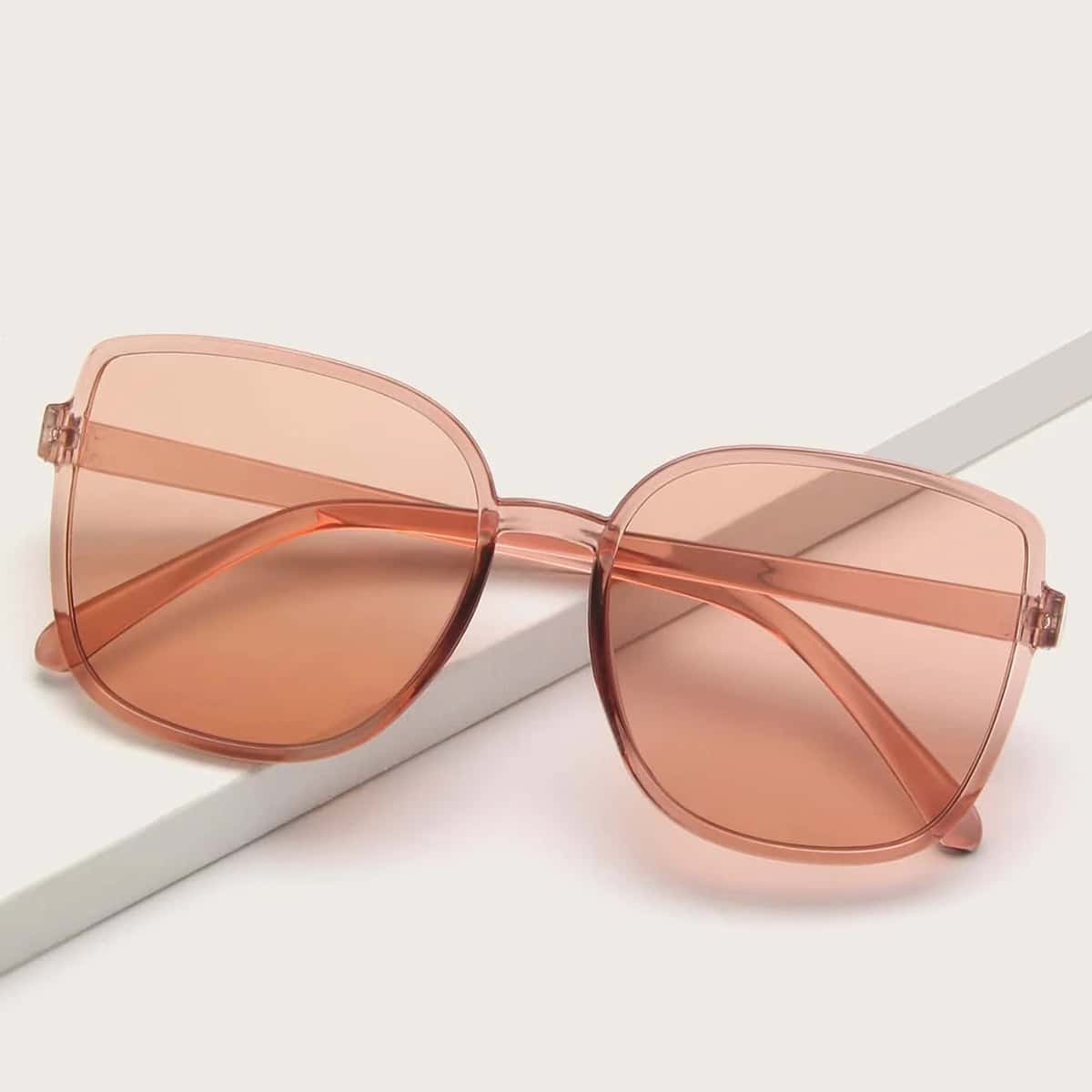 

Square Frame Sunglasses