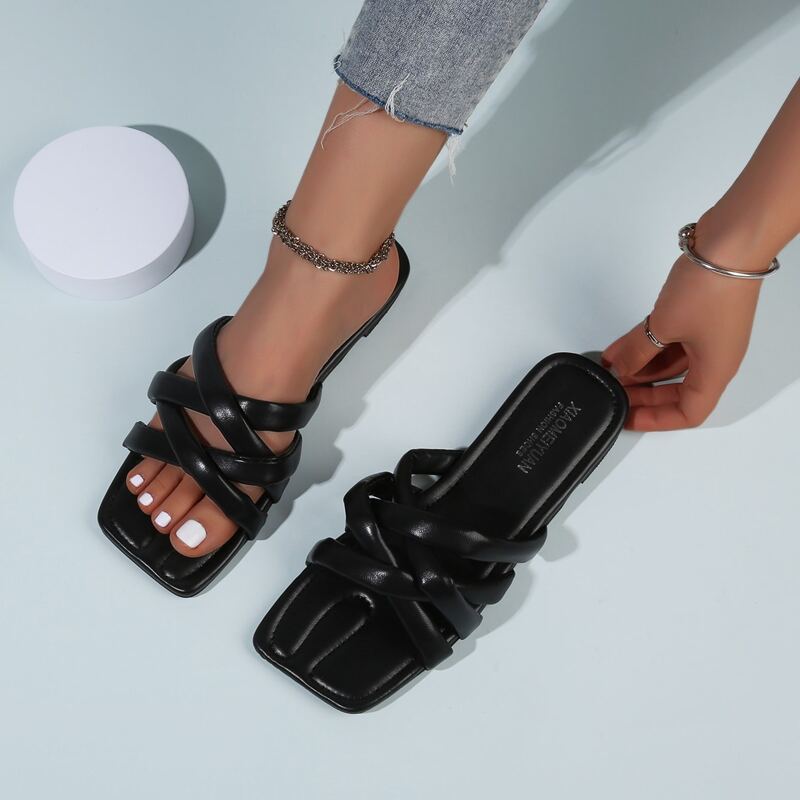 

Criss Cross Slide Sandals, Black