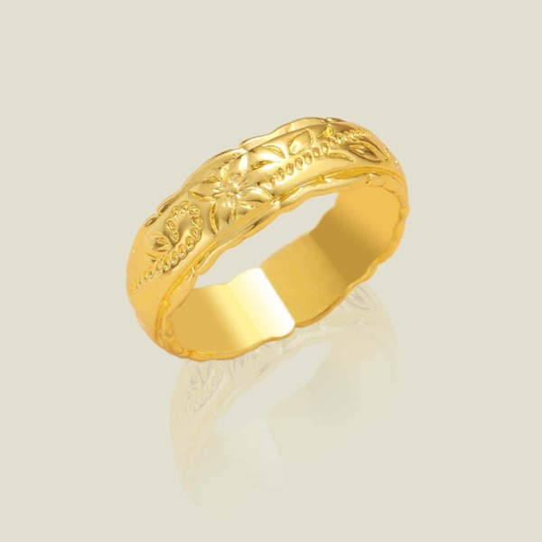 

Men Engraved Ring, Gold