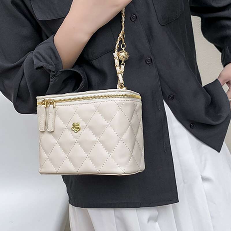 

Quilted Chain Box Bag, Beige