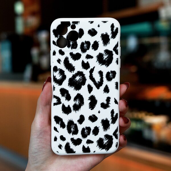 

Leopard Phone Case, Black and white
