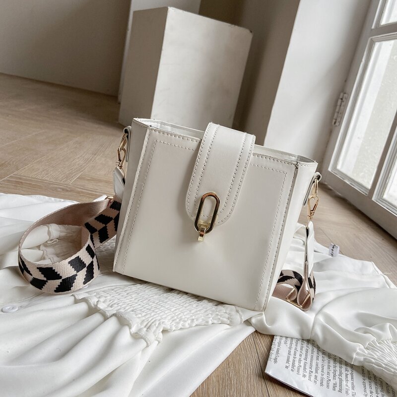 

Solid Bucket Bag, White