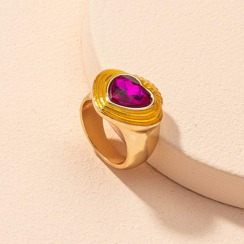 

Gemstone Decor Heart Ring, Gold