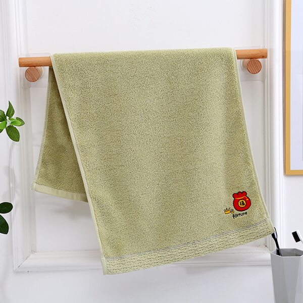 

1pc Embroidery Pattern Face Towel, Green