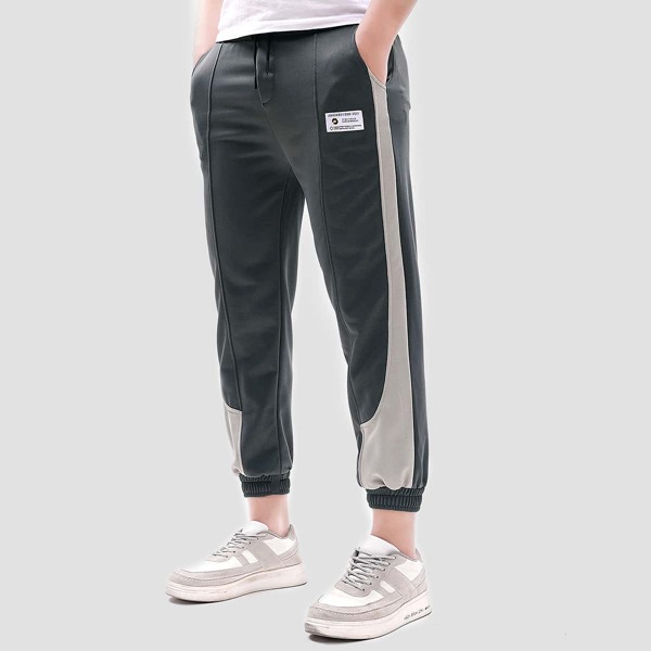 

Men Contrast Panel Patched Detail Sweatpants, Grey