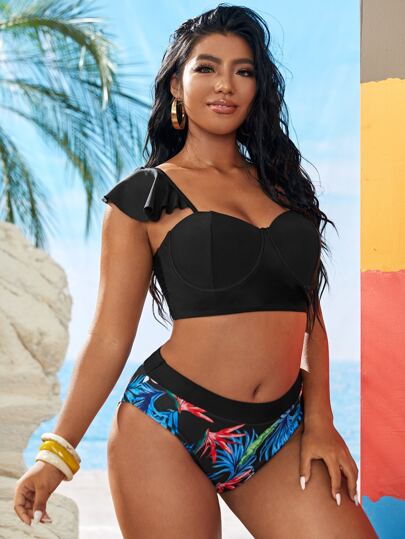 طقم بكيني بطبعة نباتية رافل مع دفع لأعلى للمقاسات الكبيرة , شاطئ صيفي