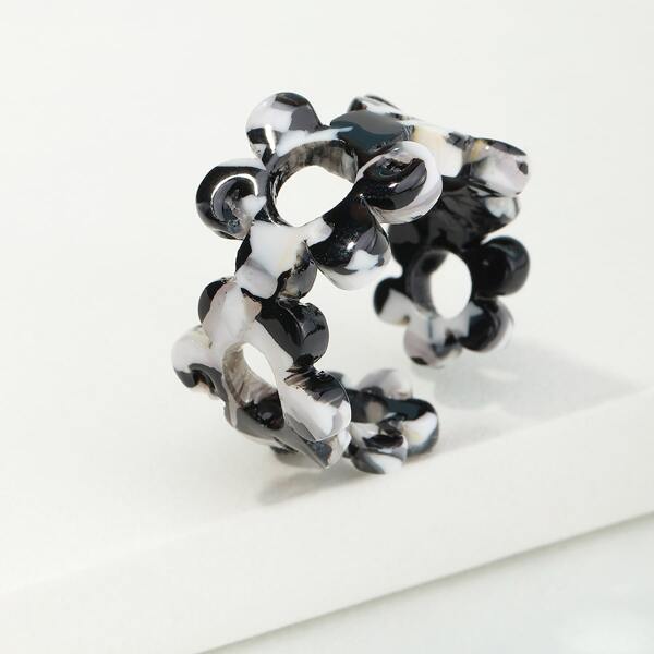 

Flower Design Cuff Ring, Black and white