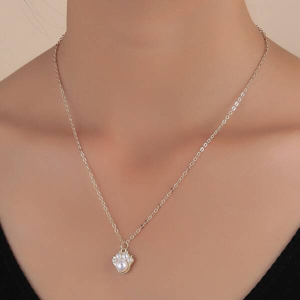 

Faux Pearl Decor Paw Charm Necklace, Gold