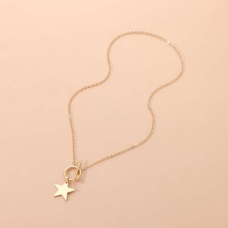 

Star Pendant Necklace, Gold