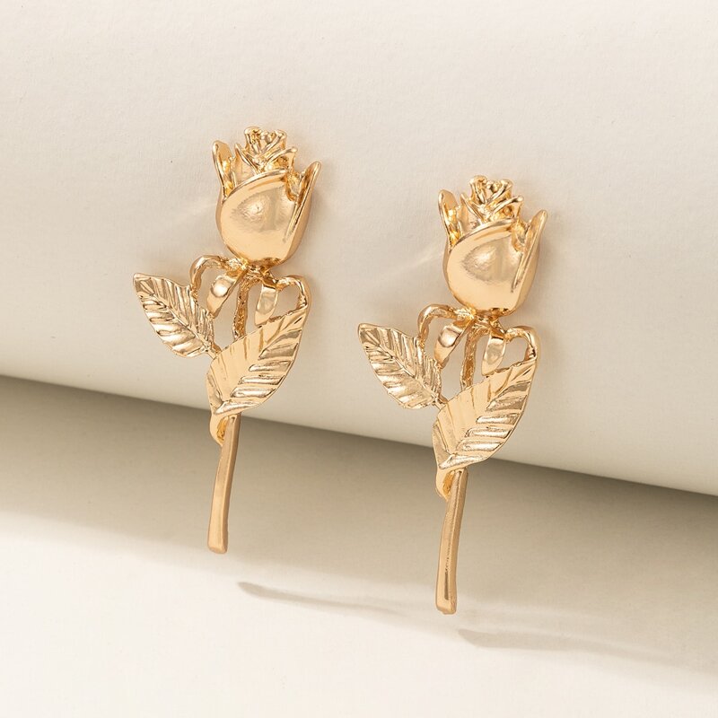 

Floral Design Stud Earrings, Gold