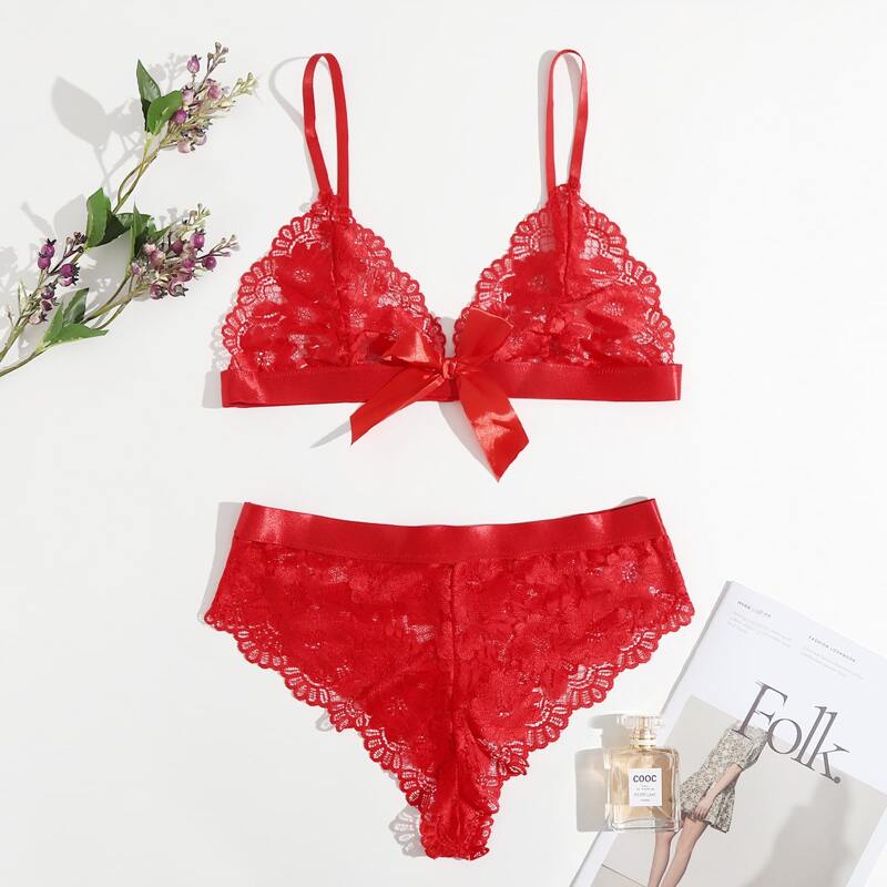 

Plus Floral Lace Bow Front Lingerie Set, Red