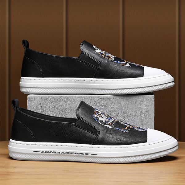 

Men Embroidered Loafers, Black