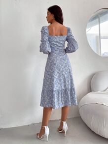 Aveloria 小碎花荷葉邊下擺女僕風洋裝