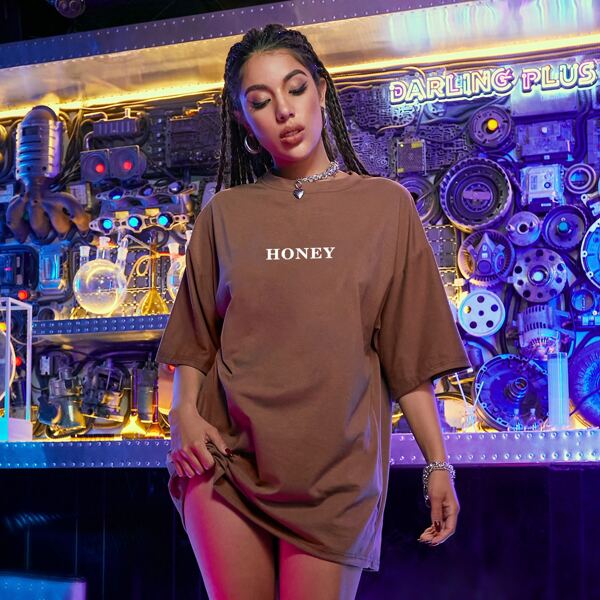 

Honey Graphic Longline Oversized Tee, Rust brown