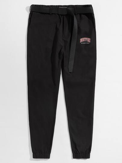 Manfinity Men Letter Graphic Push Buckle Belted Pants