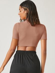 SHEIN BASICS 小高領羅紋針織短版上衣 - 棕色 - 查看 2