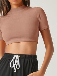SHEIN BASICS 小高領羅紋針織短版上衣 - 棕色 - 查看 4