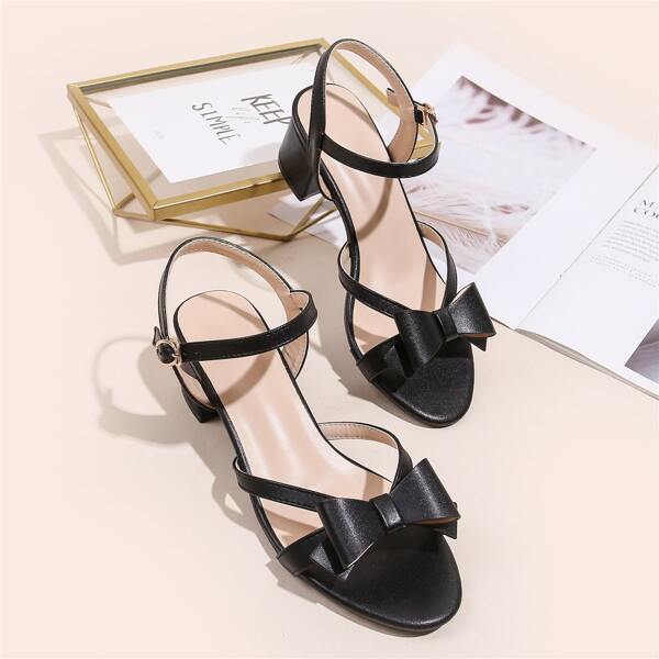 

Bow Decor Strappy Sandals, Black