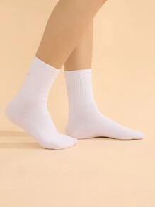 Letter Graphic Crew Socks