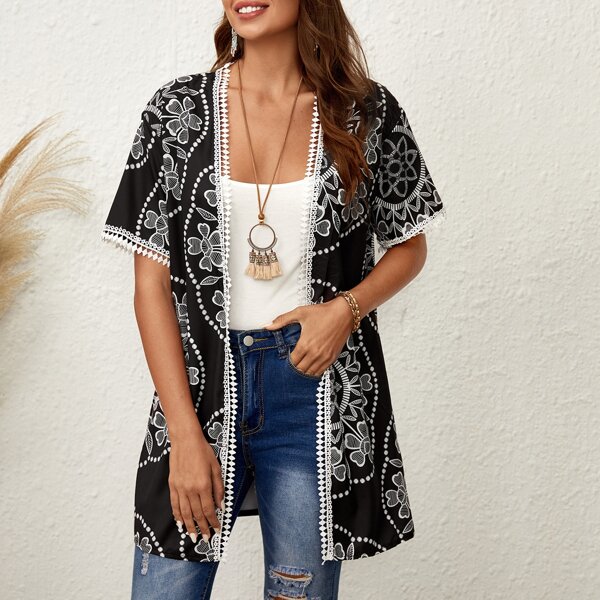 

Floral Print Kimono, Black and white