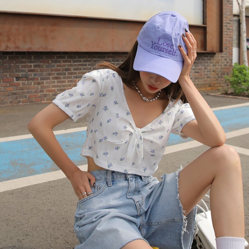 

Floral Deep V-neck Knot Front Crop Tee, White