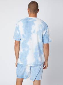 Mainfolk 时尚字母刺绣扎染短袖 T 恤和 1 条短裤度假情侣套装 - 藍白色 - 查看 2