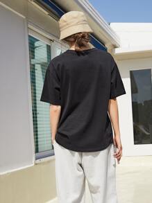 DAZY Camiseta de hombros caídos con estampado de mariposa - Negro - Ver 2