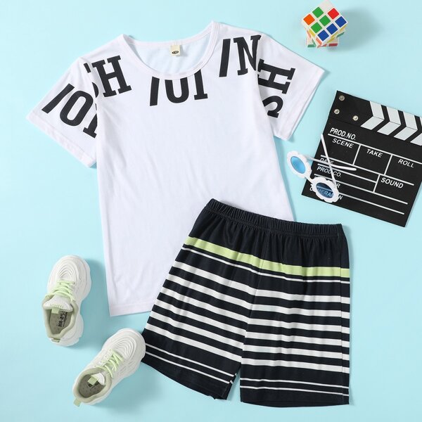 

Boys Letter Graphic Tee With Striped Shorts, Black and white