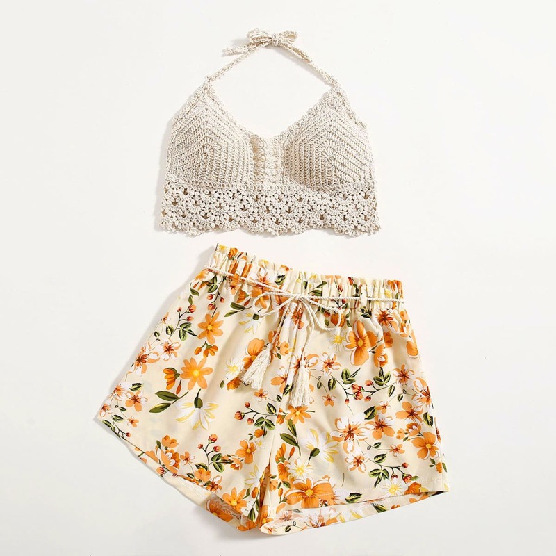 

Crochet Halter Top & Floral Graphic Shorts, Multicolor