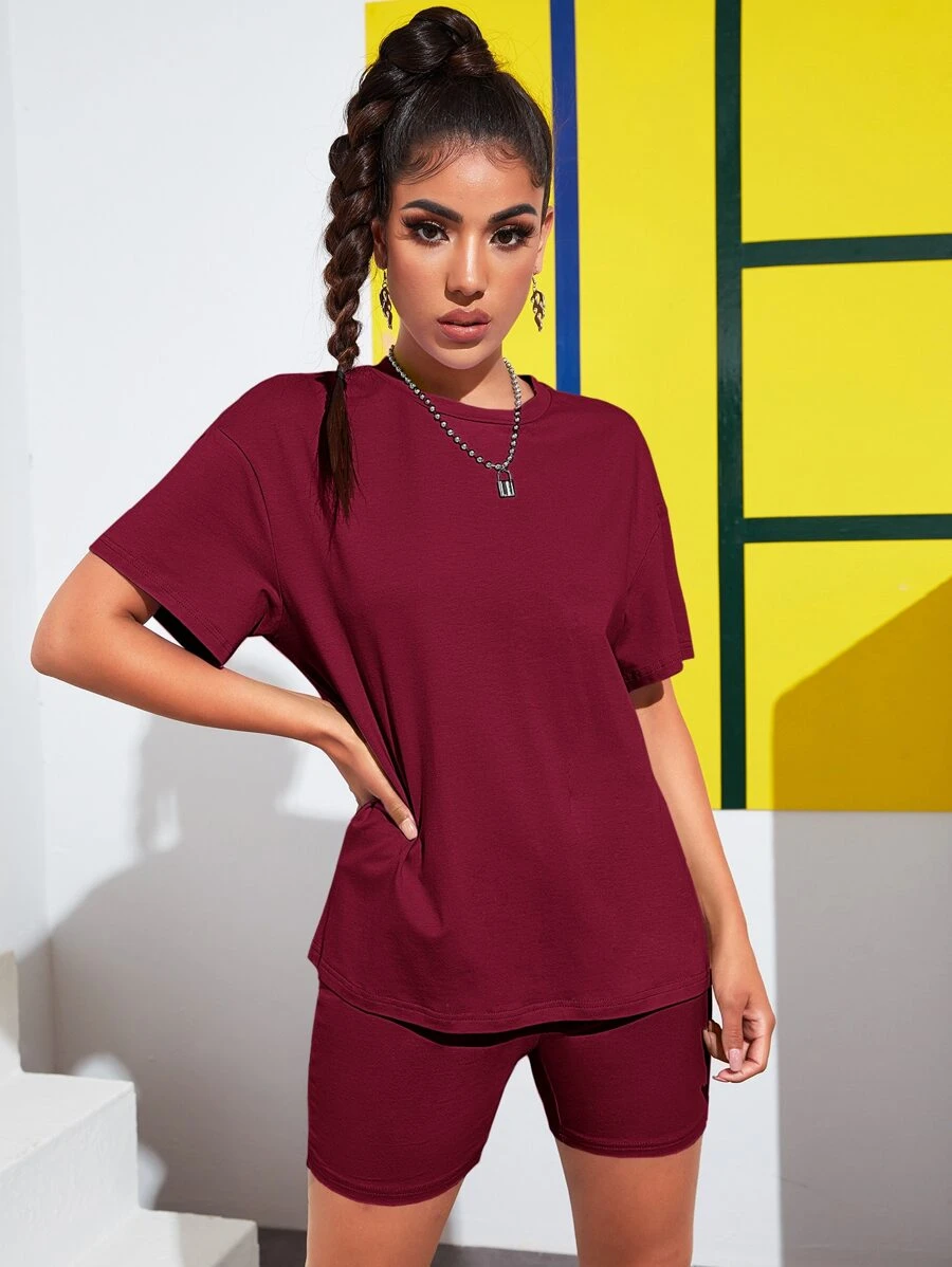 SHEIN EZwear 落肩素色T恤和機車短褲套裝 - 酒紅色 - 查看 1
