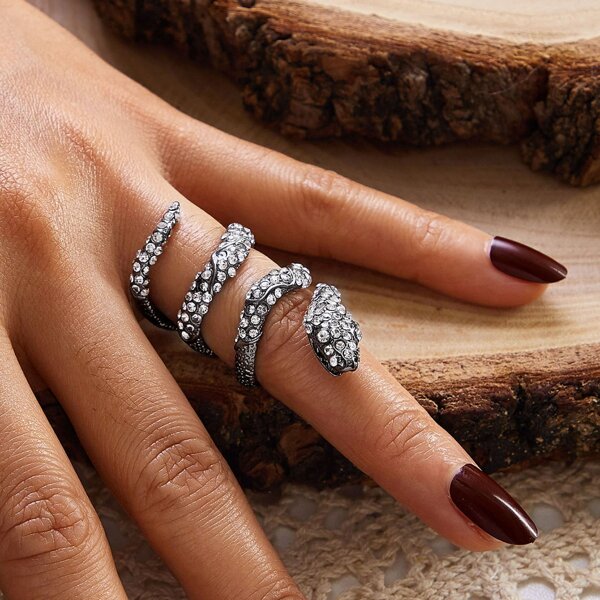 

Rhinestone Snake Design Ring, Gun black
