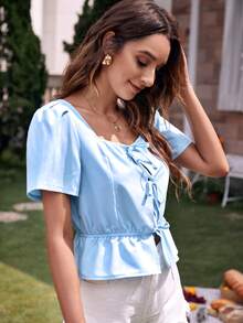 泡泡袖方領繫帶荷葉邊下擺上衣 - 淺藍色 - 查看 5