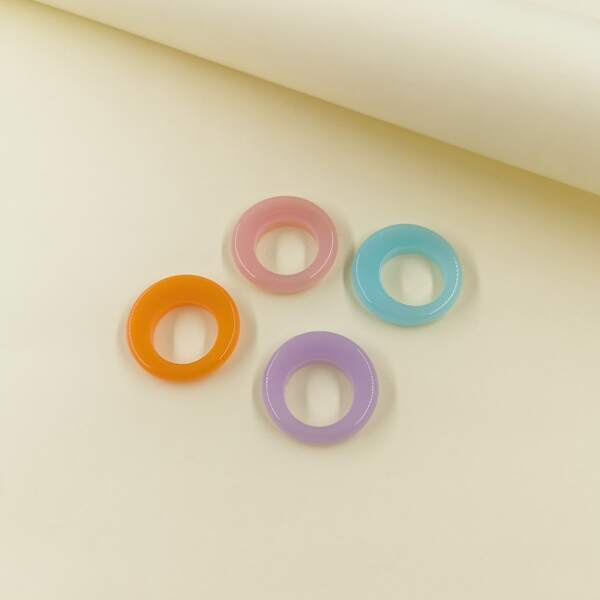 

4pcs Glow In The Dark Solid Ring, Multicolor