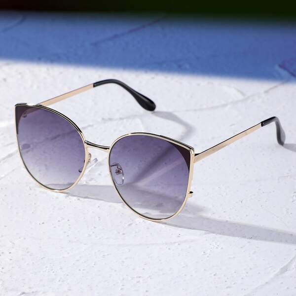 

Cat Eye Tinted Lens Sunglasses