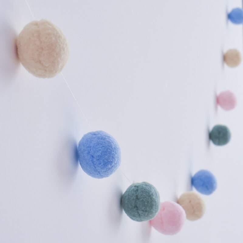 

1pc 2m Pom Pom Wall Hanging, Multicolor