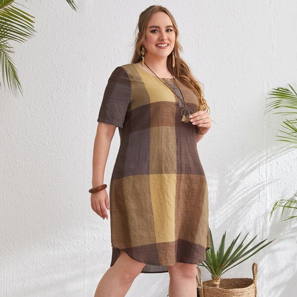 

Plus Color Block Curved Hem Dress, Multicolor