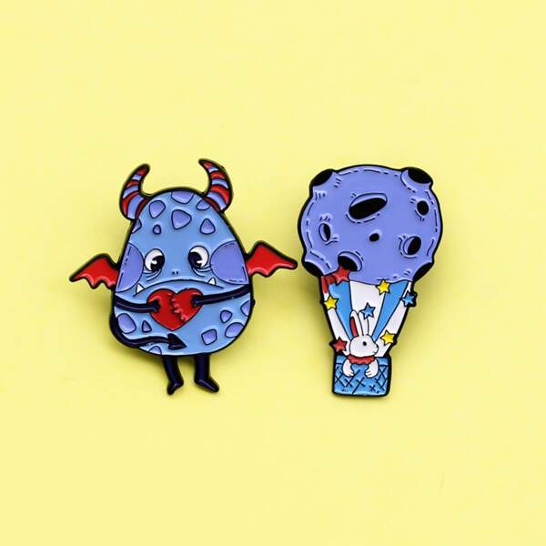 

2pcs Kids Cartoon Brooch, Multicolor