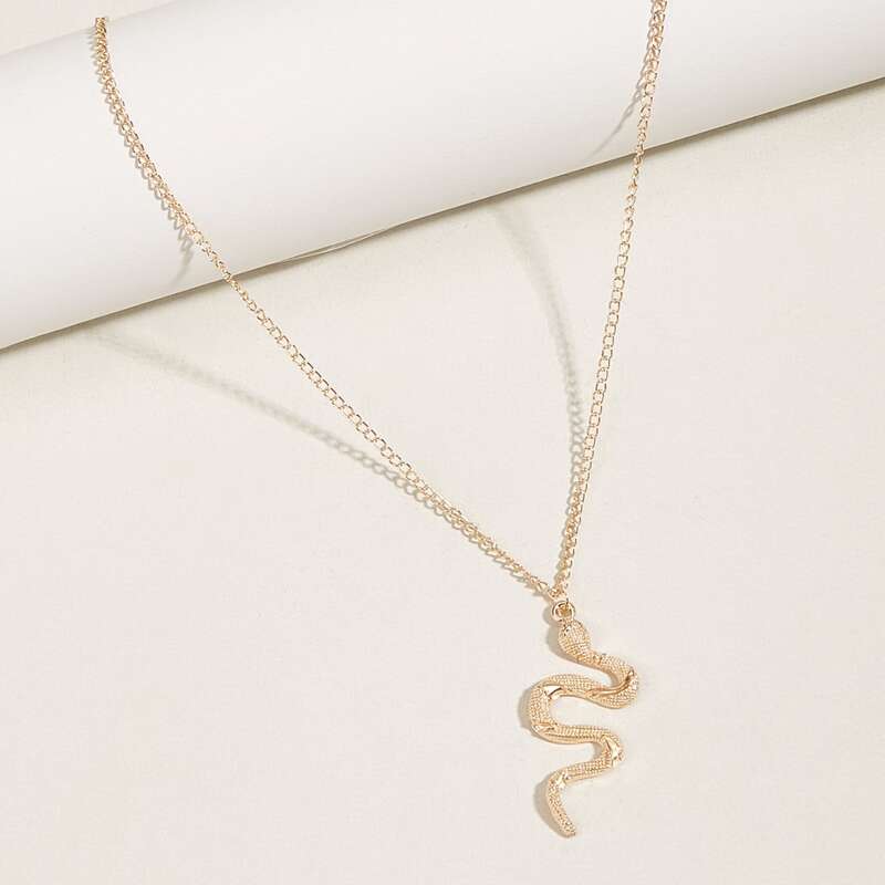 

Serpentine Pendant Necklace, Gold