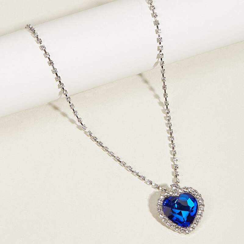 

Rhinestone Heart Pendant Necklace, Silver