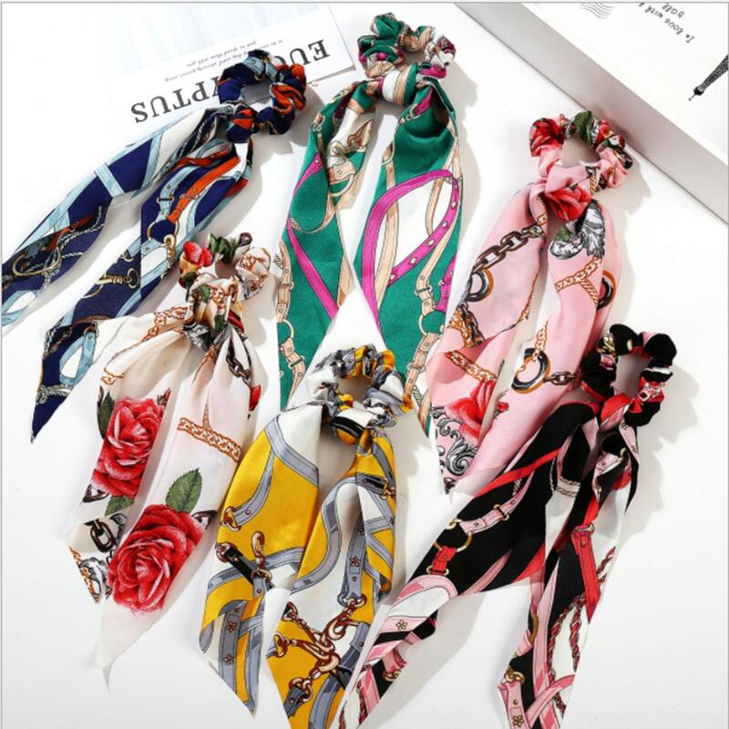 

1pc Random Chain Graphic Scrunchie Scarf, Multicolor