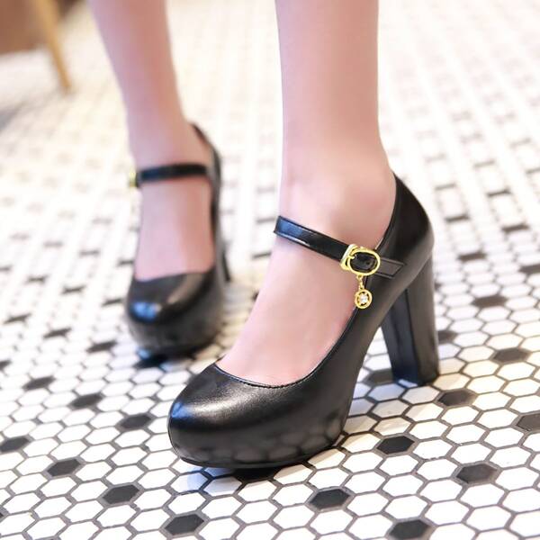 

Ankle Strap Chunky Pumps, Black