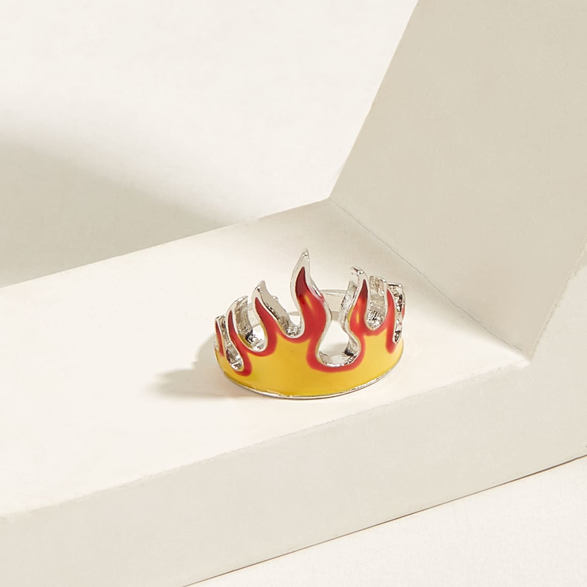 

1pc Fire Design Ring, Yellow