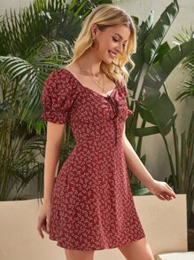 Soleia 雞心領泡泡袖小碎花洋裝 - 酒紅色 - 查看 2